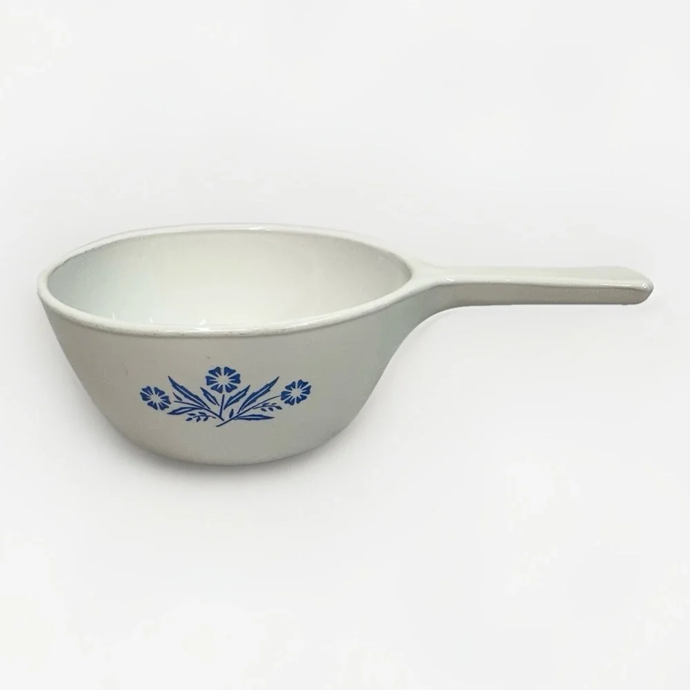 Corning Ware Saucepan Cornflower P82B Vintage 1970 Range Oven Microwave Safe